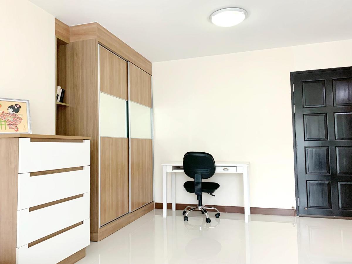 Charming Resident At Ekkamai From Studio Unit Up To 2 Bedroom Apartment Bangkok Buitenkant foto