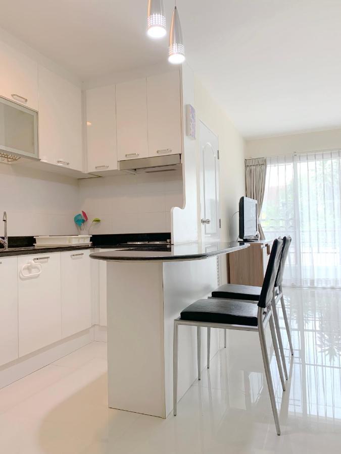 Charming Resident At Ekkamai From Studio Unit Up To 2 Bedroom Apartment Bangkok Buitenkant foto