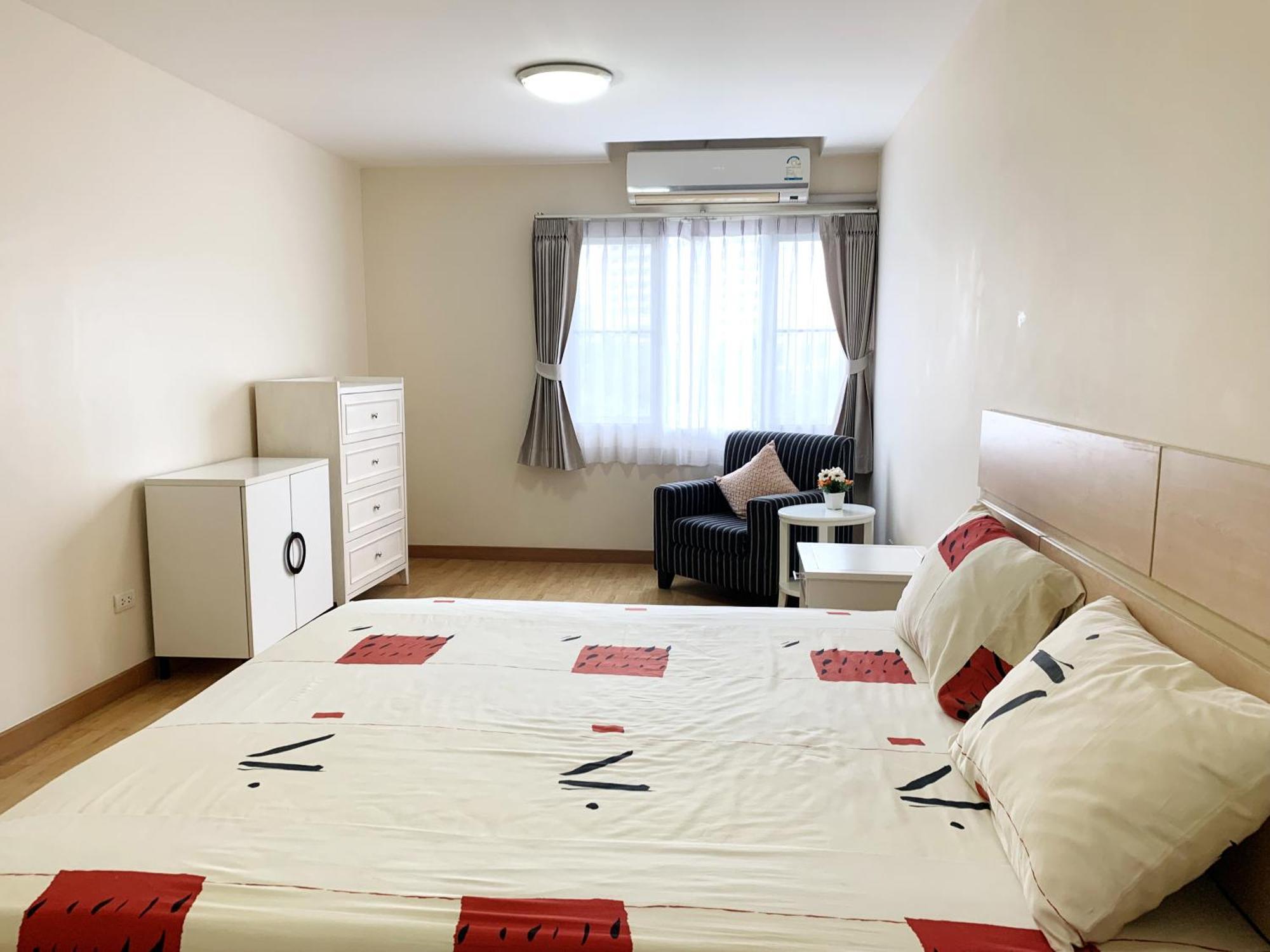 Charming Resident At Ekkamai From Studio Unit Up To 2 Bedroom Apartment Bangkok Buitenkant foto