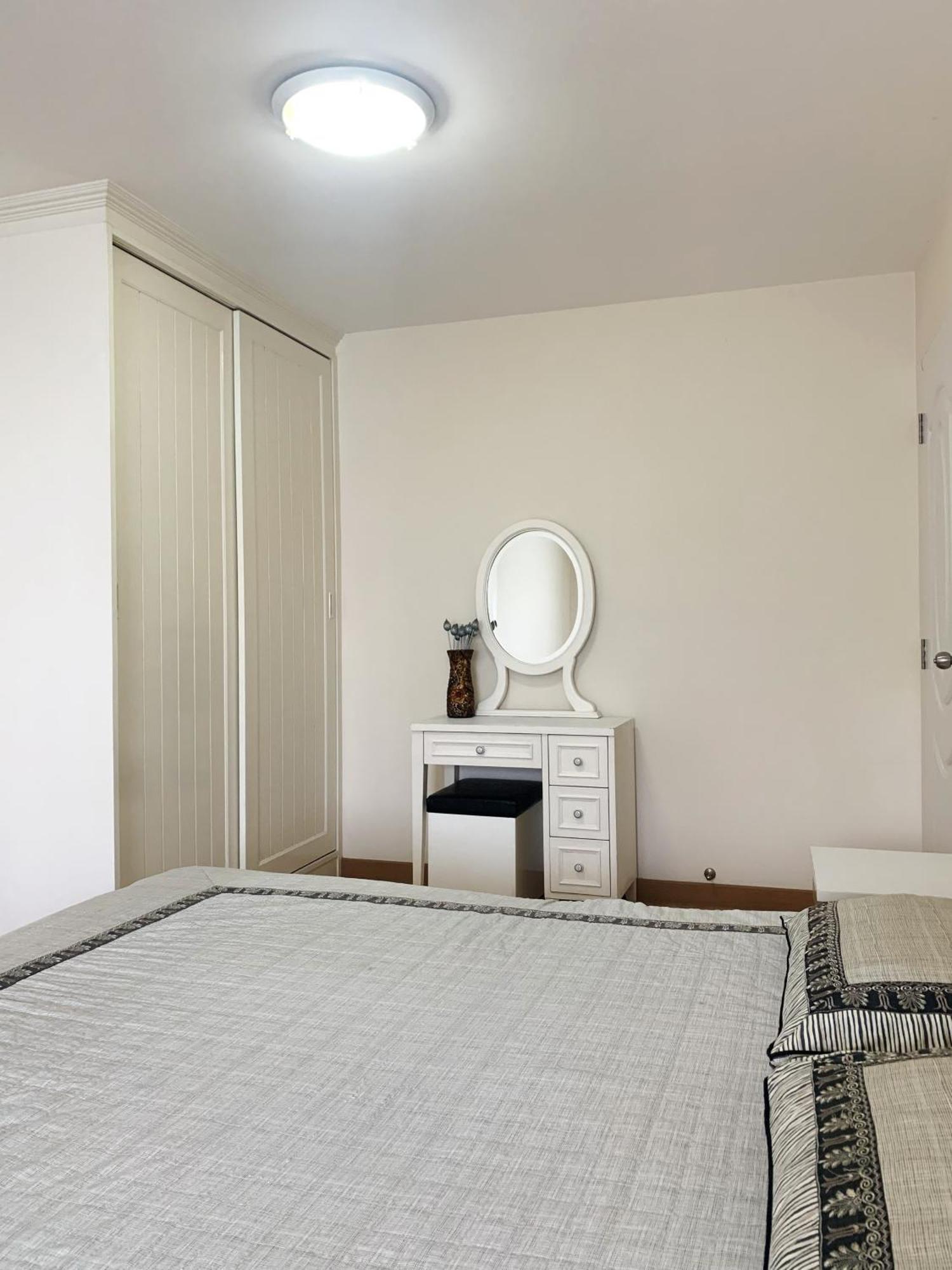 Charming Resident At Ekkamai From Studio Unit Up To 2 Bedroom Apartment Bangkok Kamer foto